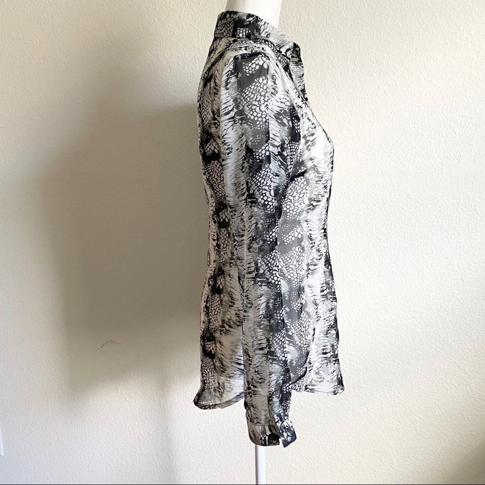 𝅺cabi Python Snakeskin Print Sheer Long Sleeve L… - image 6